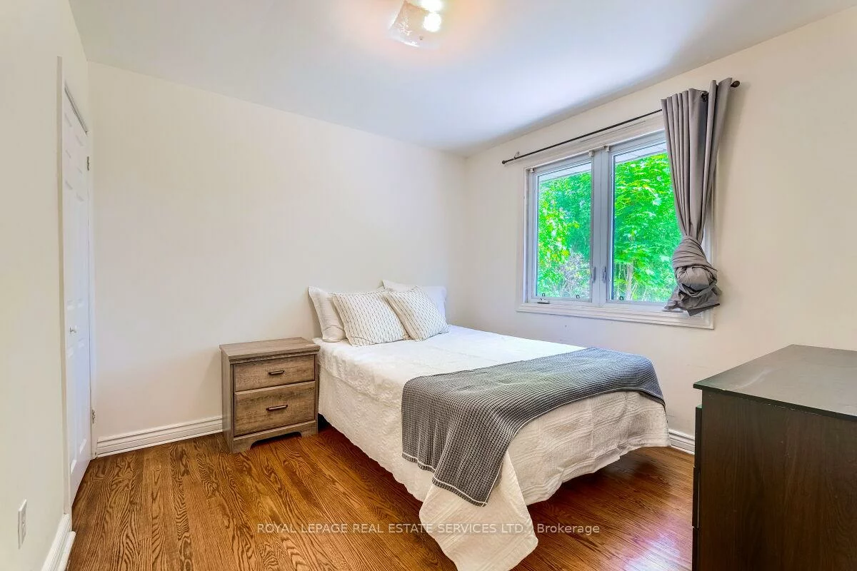 553, Taplow, 1020 - WO West, Oakville