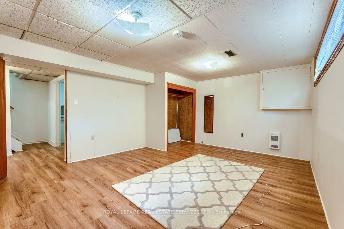 553, Taplow, 1020 - WO West, Oakville