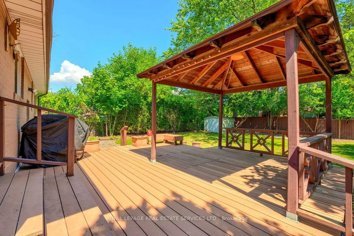 553, Taplow, 1020 - WO West, Oakville