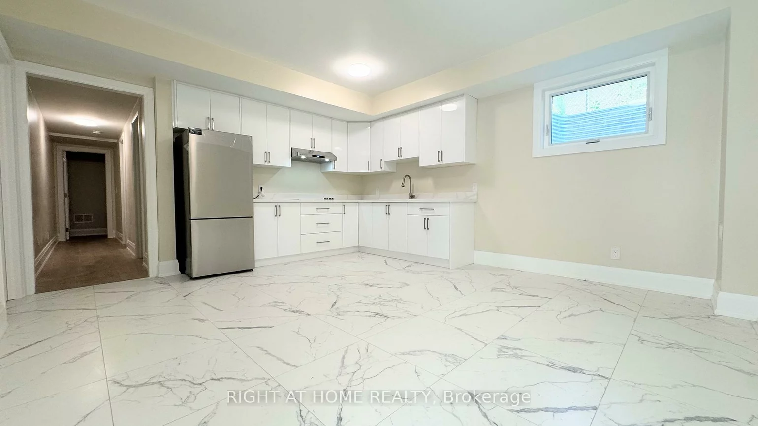 16, Ridge, 1003 - CP College Park, Oakville