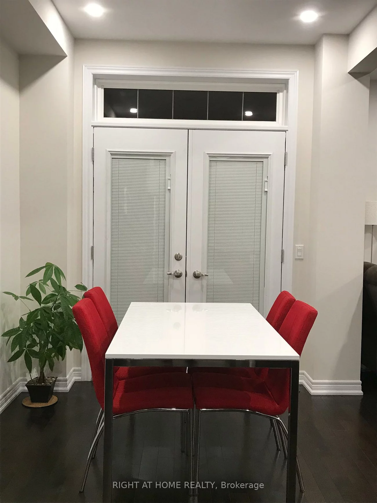 2390, Natasha, 1000 - BC Bronte Creek, Oakville