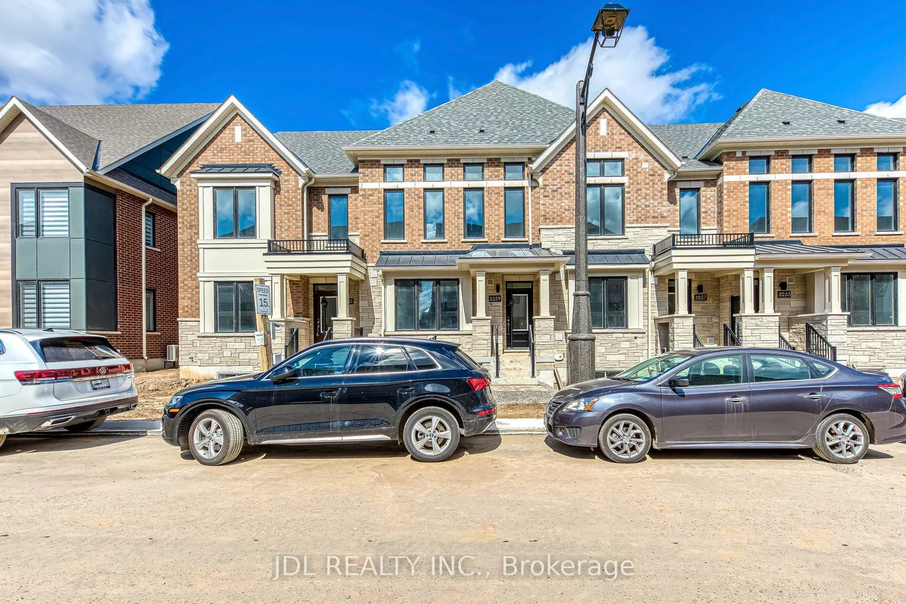 3259, Crystal, 1008 - GO Glenorchy, Oakville