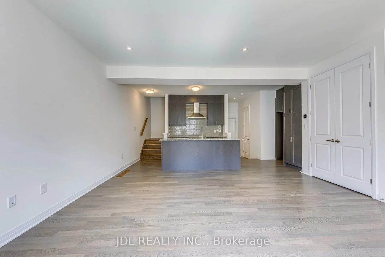 3259, Crystal, 1008 - GO Glenorchy, Oakville