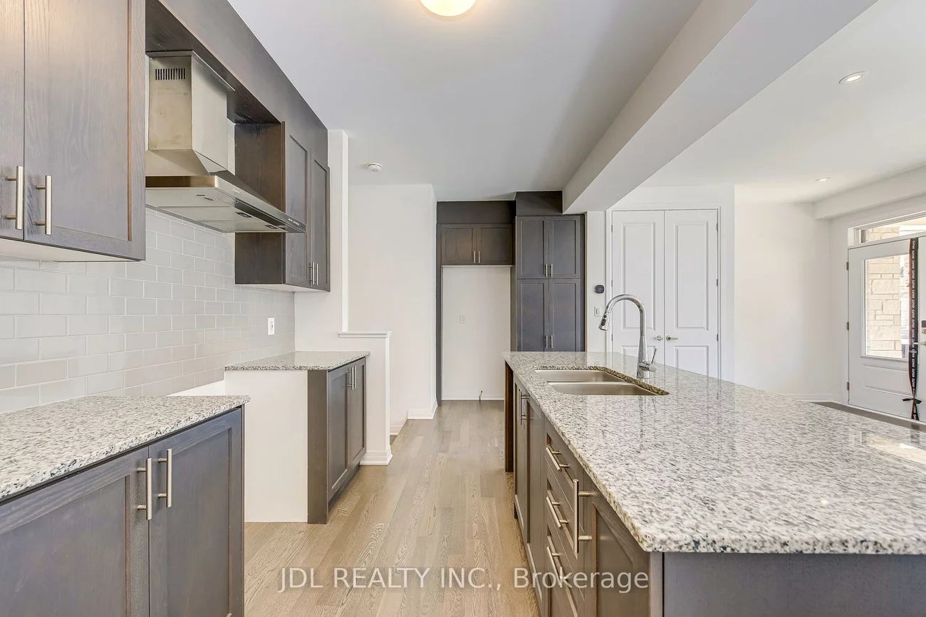 3259, Crystal, 1008 - GO Glenorchy, Oakville