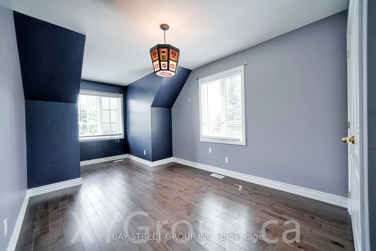 2273, Woodfield, 1015 - RO River Oaks, Oakville