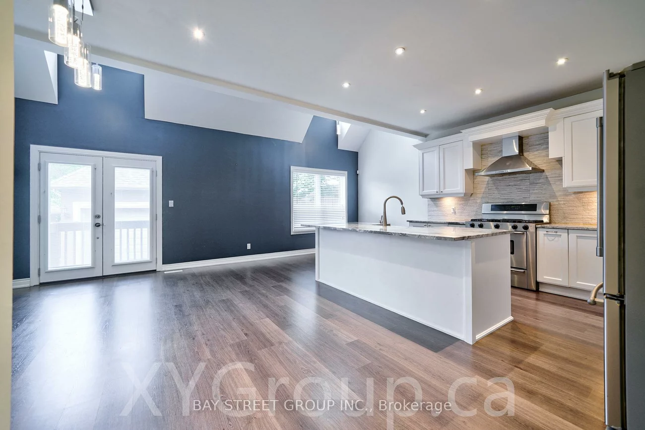 2273, Woodfield, 1015 - RO River Oaks, Oakville