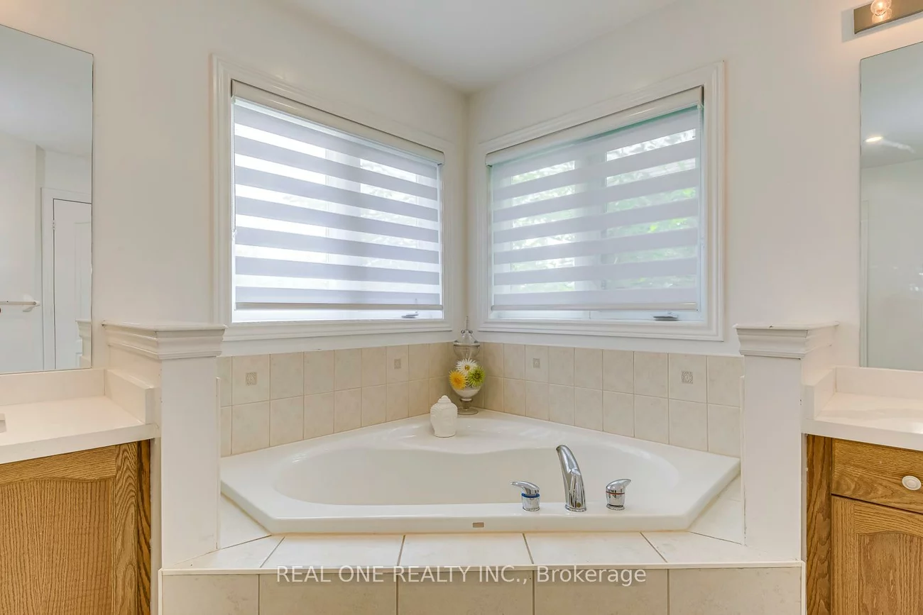 2240, Pine Glen, 1019 - WM Westmount, Oakville