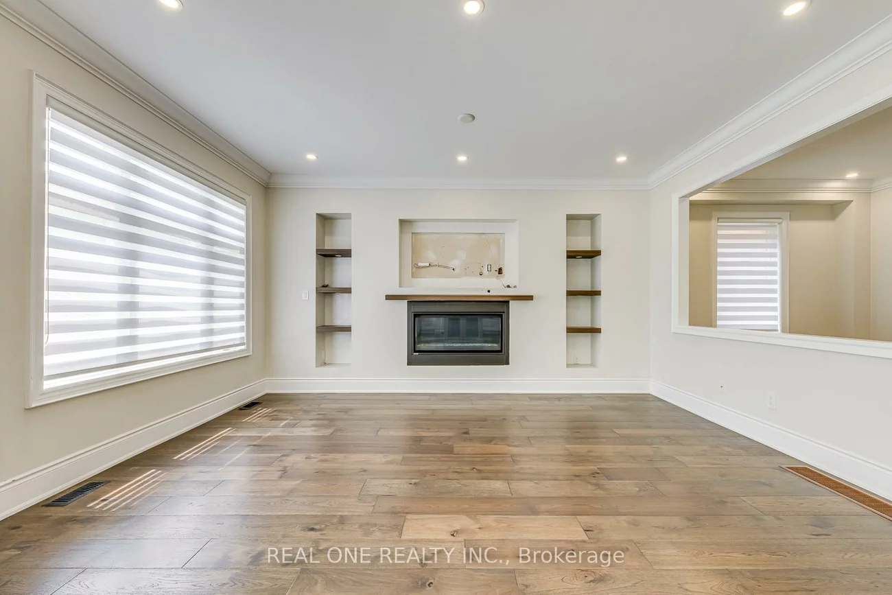 2240, Pine Glen, 1019 - WM Westmount, Oakville