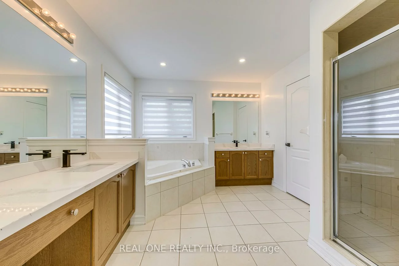 2240, Pine Glen, 1019 - WM Westmount, Oakville