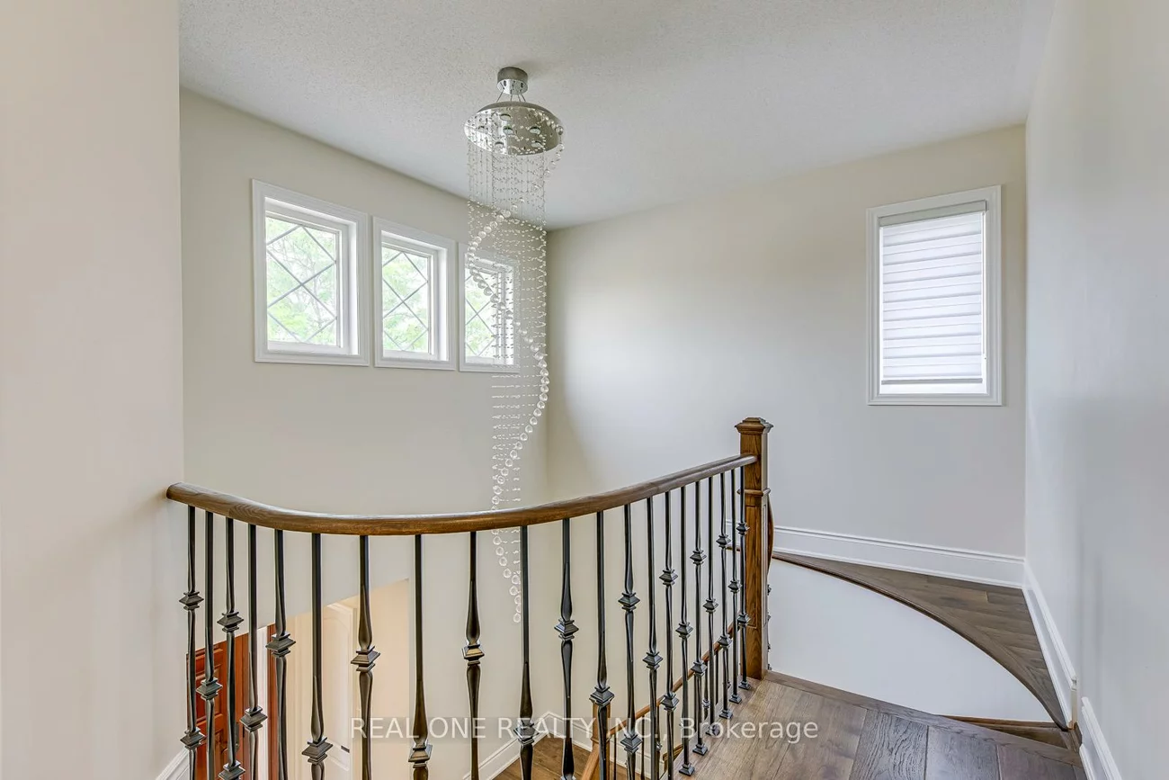 2240, Pine Glen, 1019 - WM Westmount, Oakville