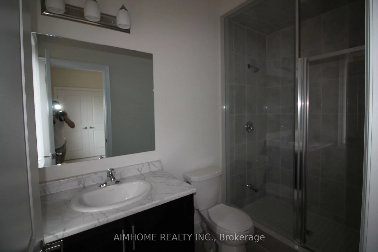 3453, Mosley, 1008 - GO Glenorchy, Oakville