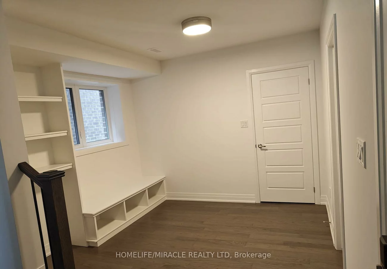 1348, Aymond, 1010 - JM Joshua Meadows, Oakville