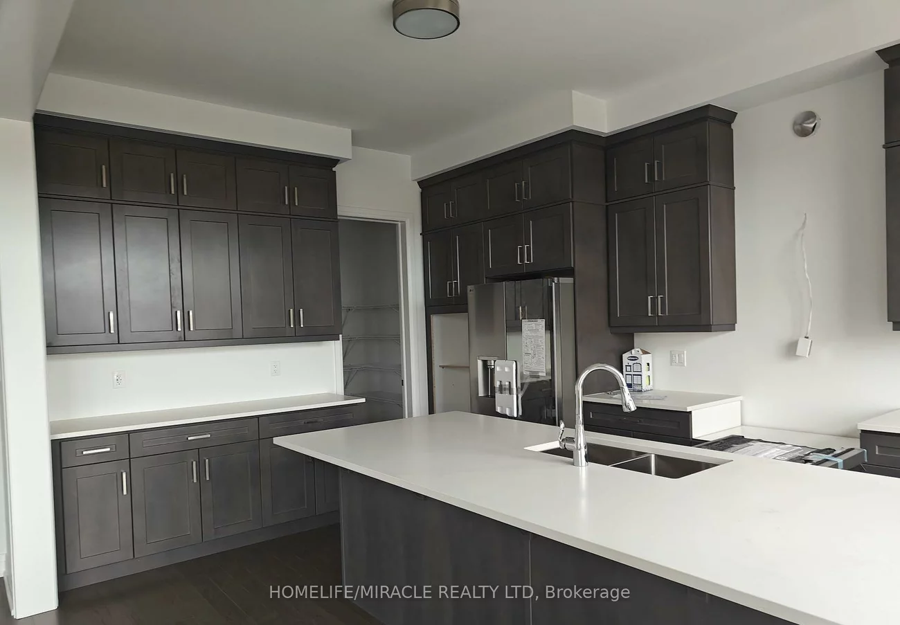 1348, Aymond, 1010 - JM Joshua Meadows, Oakville