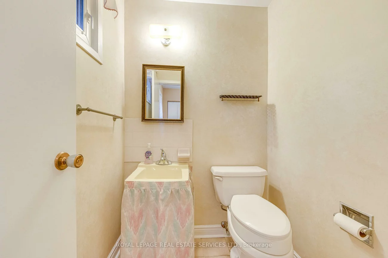 2101, Salmon, 1001 - BR Bronte, Oakville