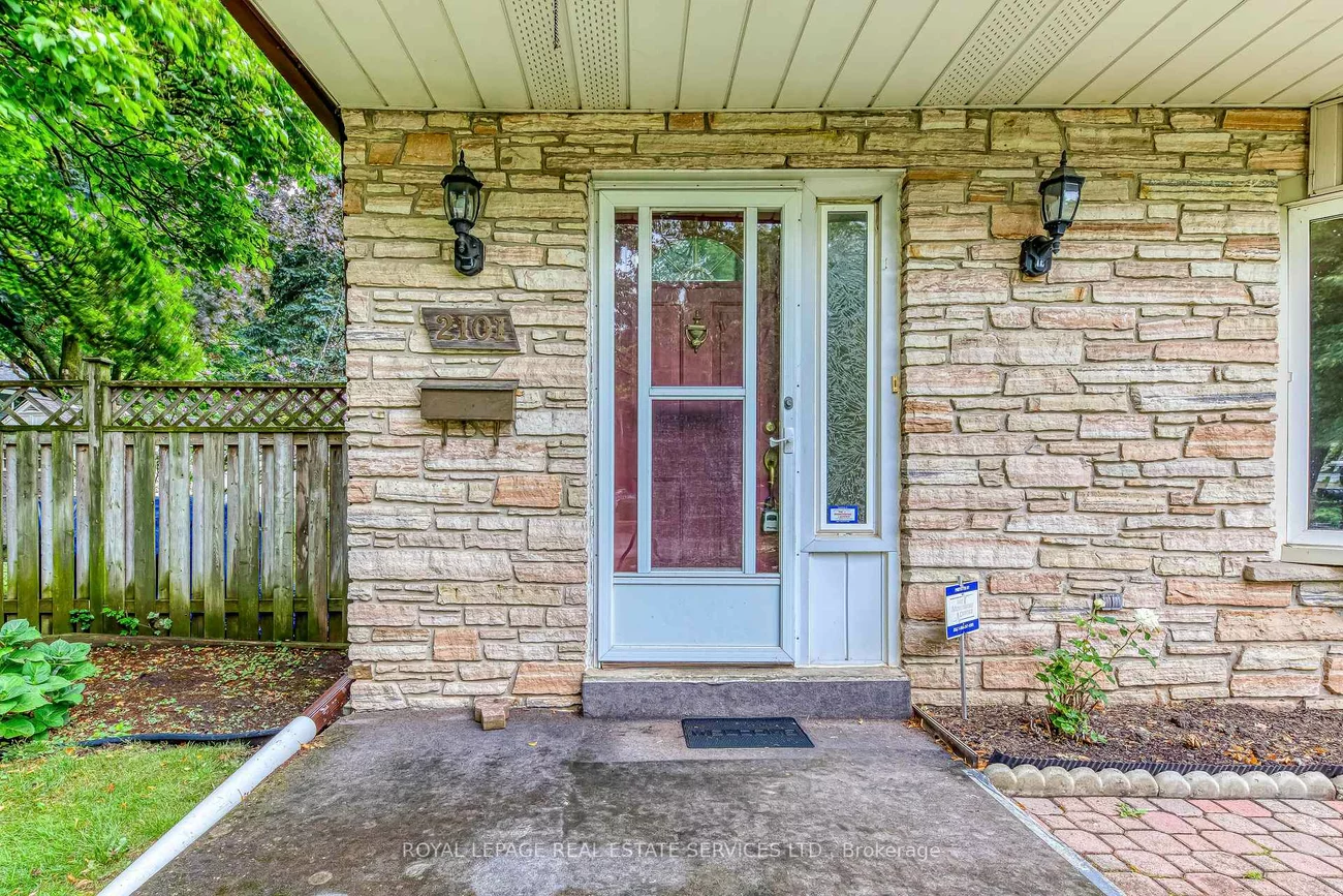 2101, Salmon, 1001 - BR Bronte, Oakville