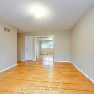 2101, Salmon, 1001 - BR Bronte, Oakville