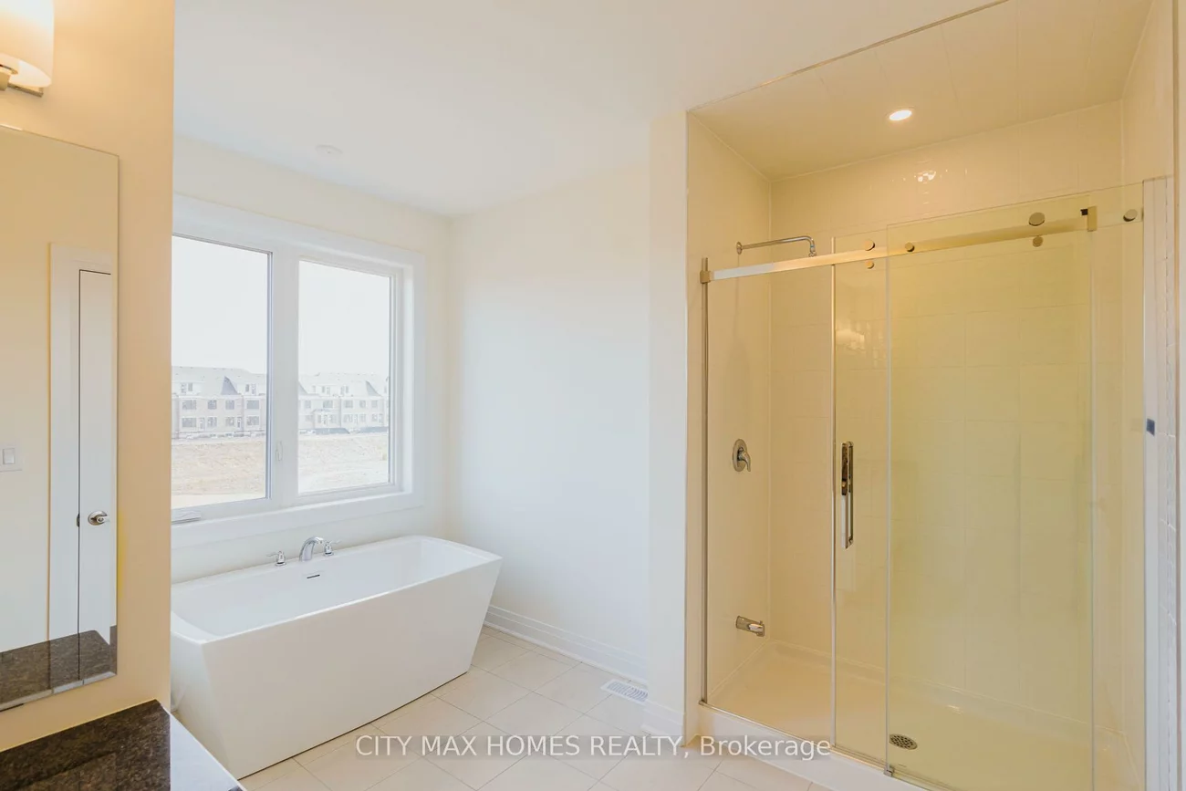 3240, Mariner Passage, 1008 - GO Glenorchy, Oakville