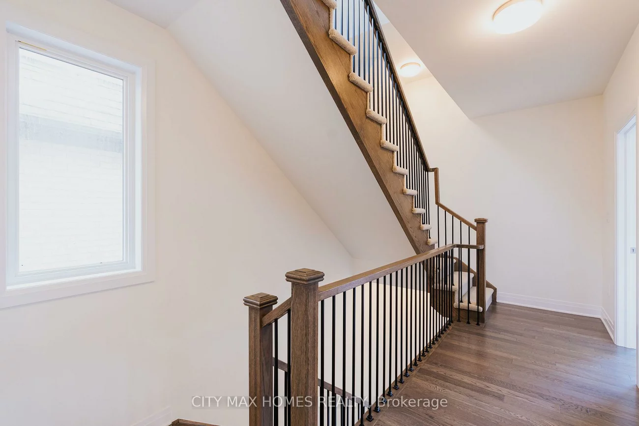 3240, Mariner Passage, 1008 - GO Glenorchy, Oakville