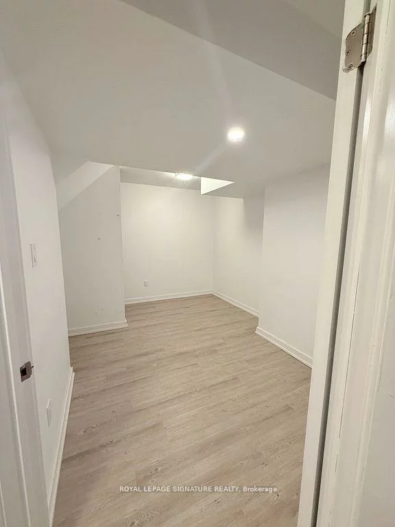 38, Burnhamthorpe, 1008 - GO Glenorchy, Oakville