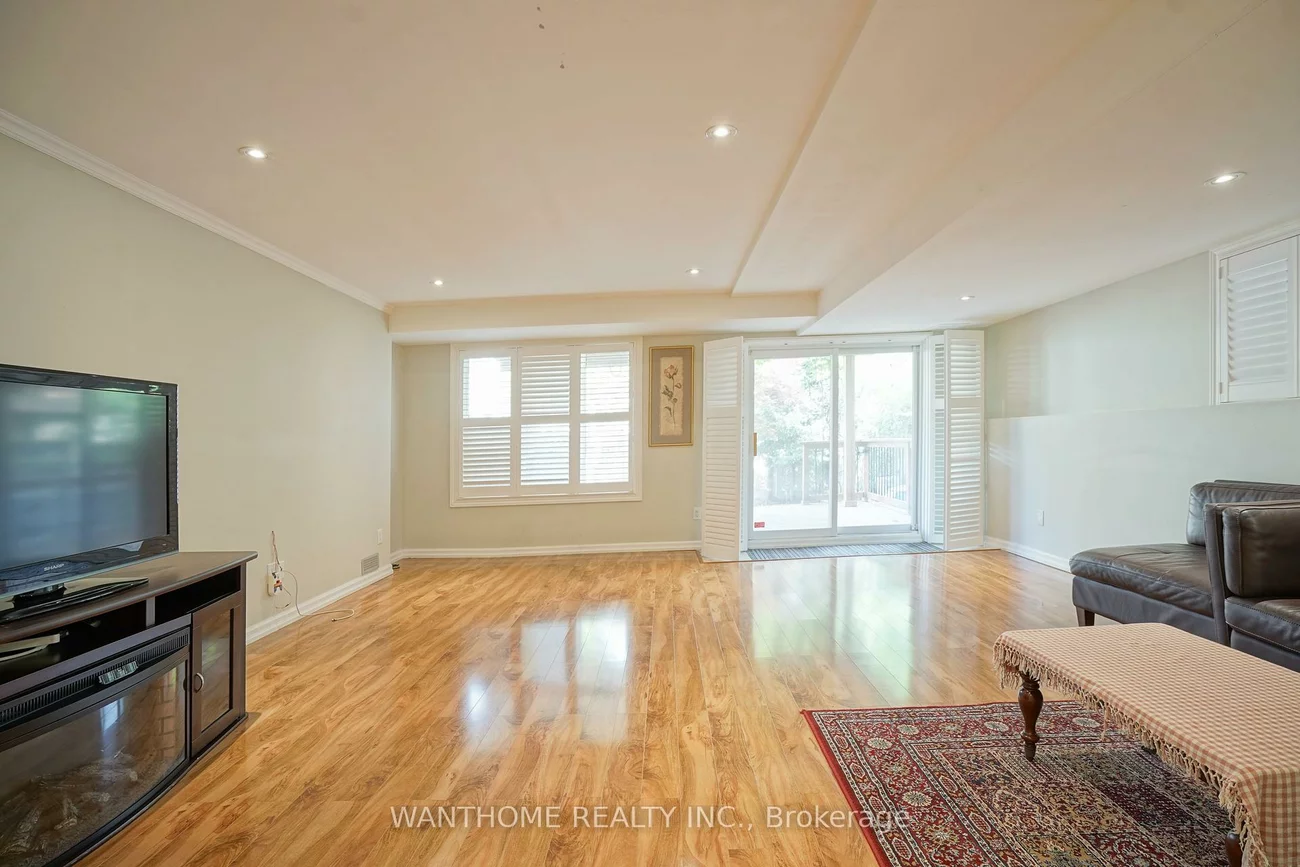 2381, Wasaga, Iroquois Ridge North, Oakville