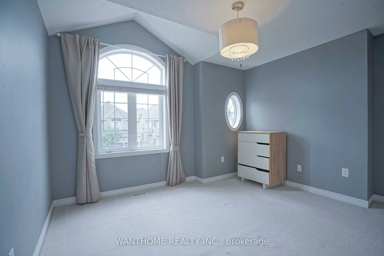 2381, Wasaga, Iroquois Ridge North, Oakville