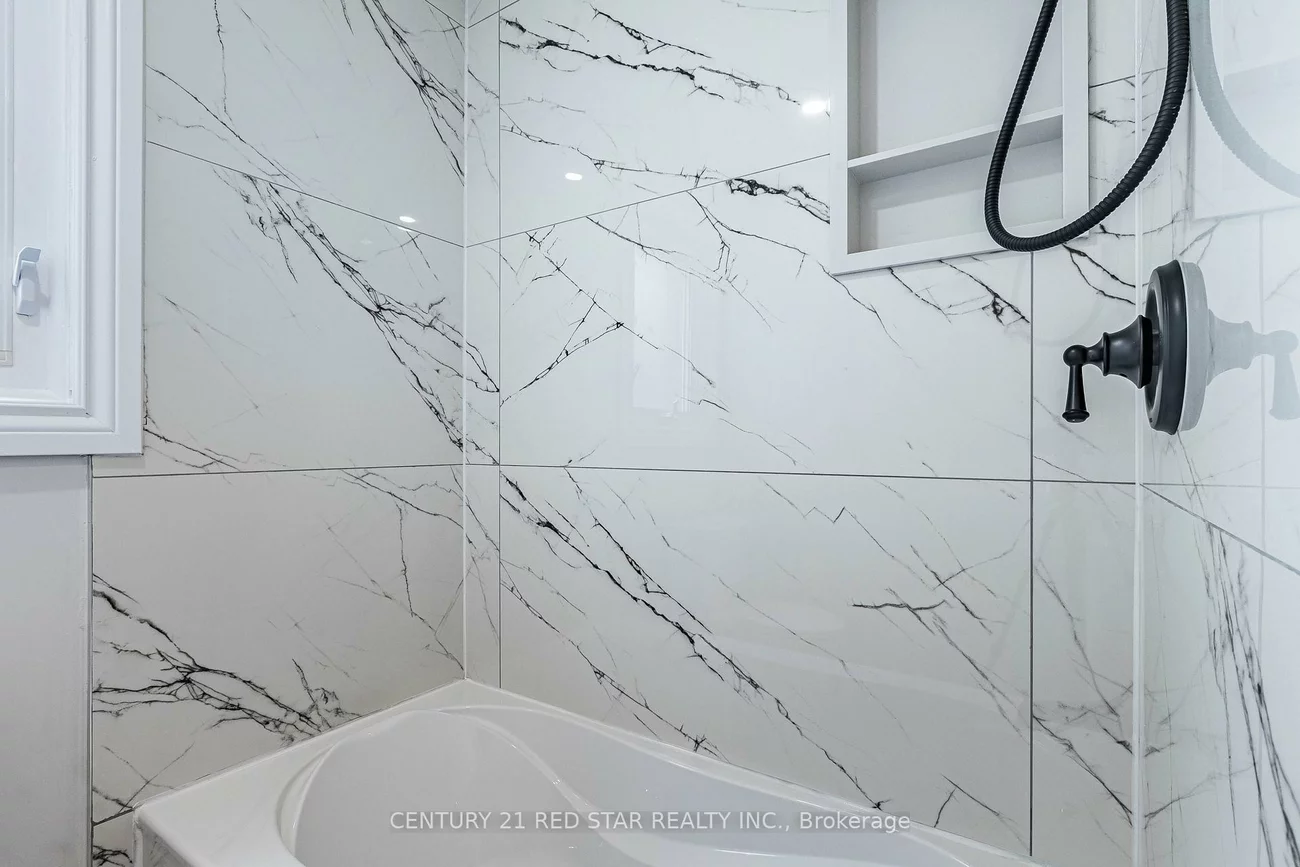 1448, Willowdown, 1017 - SW Southwest, Oakville