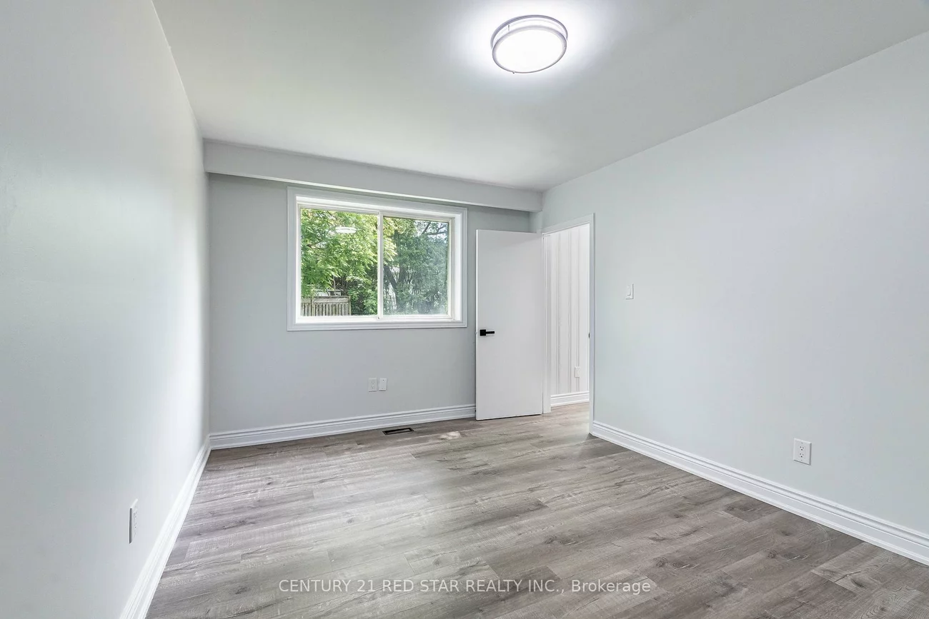 1448, Willowdown, 1017 - SW Southwest, Oakville