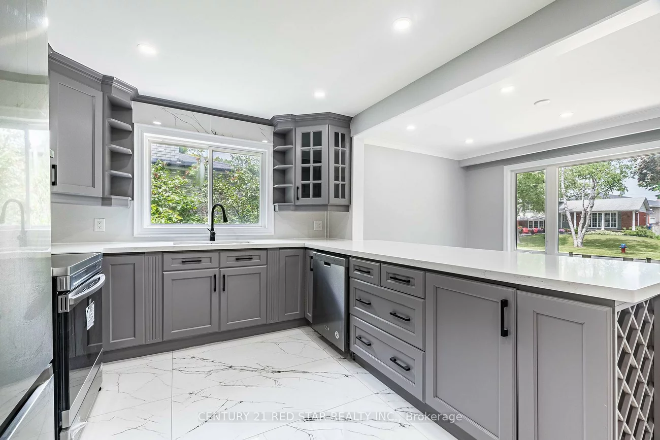 1448, Willowdown, 1017 - SW Southwest, Oakville
