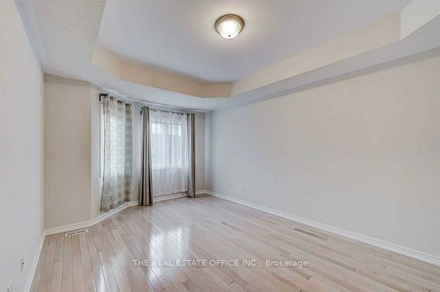 3286, Robert Brown, 1008 - GO Glenorchy, Oakville