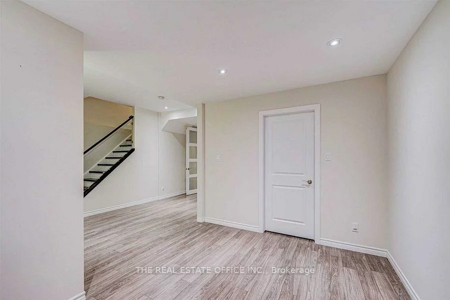 3286, Robert Brown, 1008 - GO Glenorchy, Oakville
