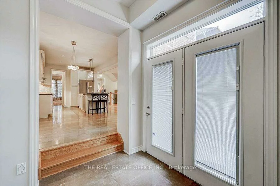 3286, Robert Brown, 1008 - GO Glenorchy, Oakville