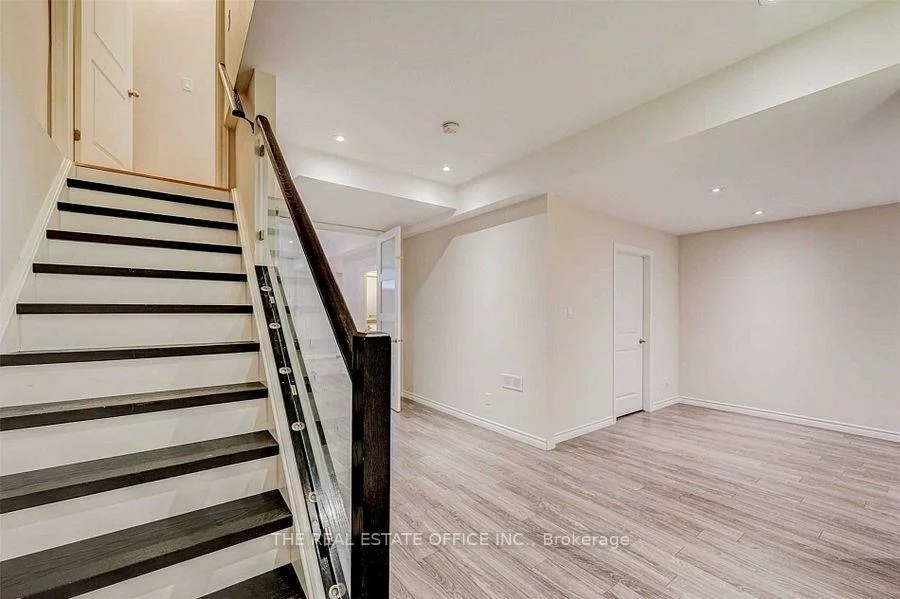 3286, Robert Brown, 1008 - GO Glenorchy, Oakville