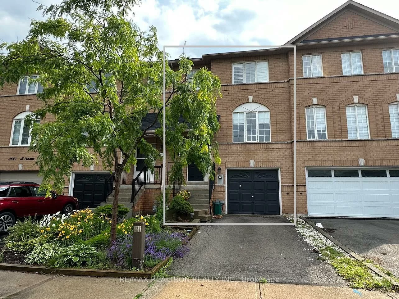 2543, Gill, 1015 - RO River Oaks, Oakville