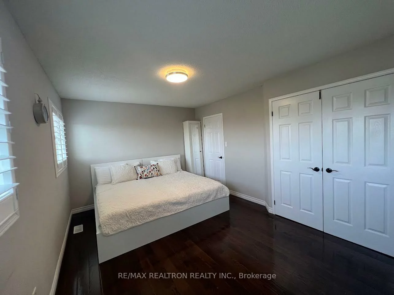 2543, Gill, 1015 - RO River Oaks, Oakville