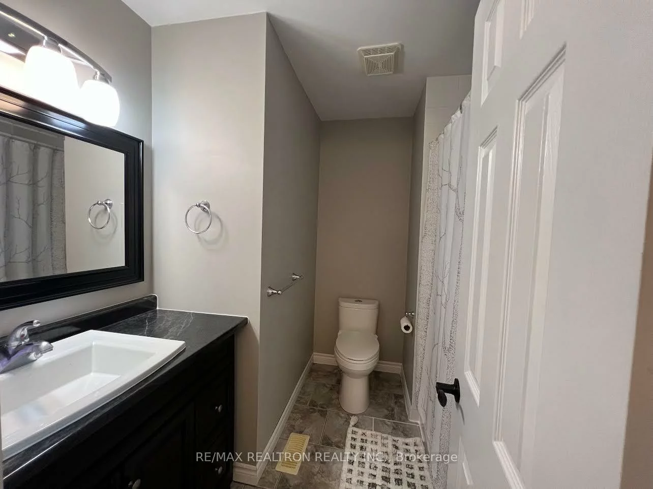 2543, Gill, 1015 - RO River Oaks, Oakville