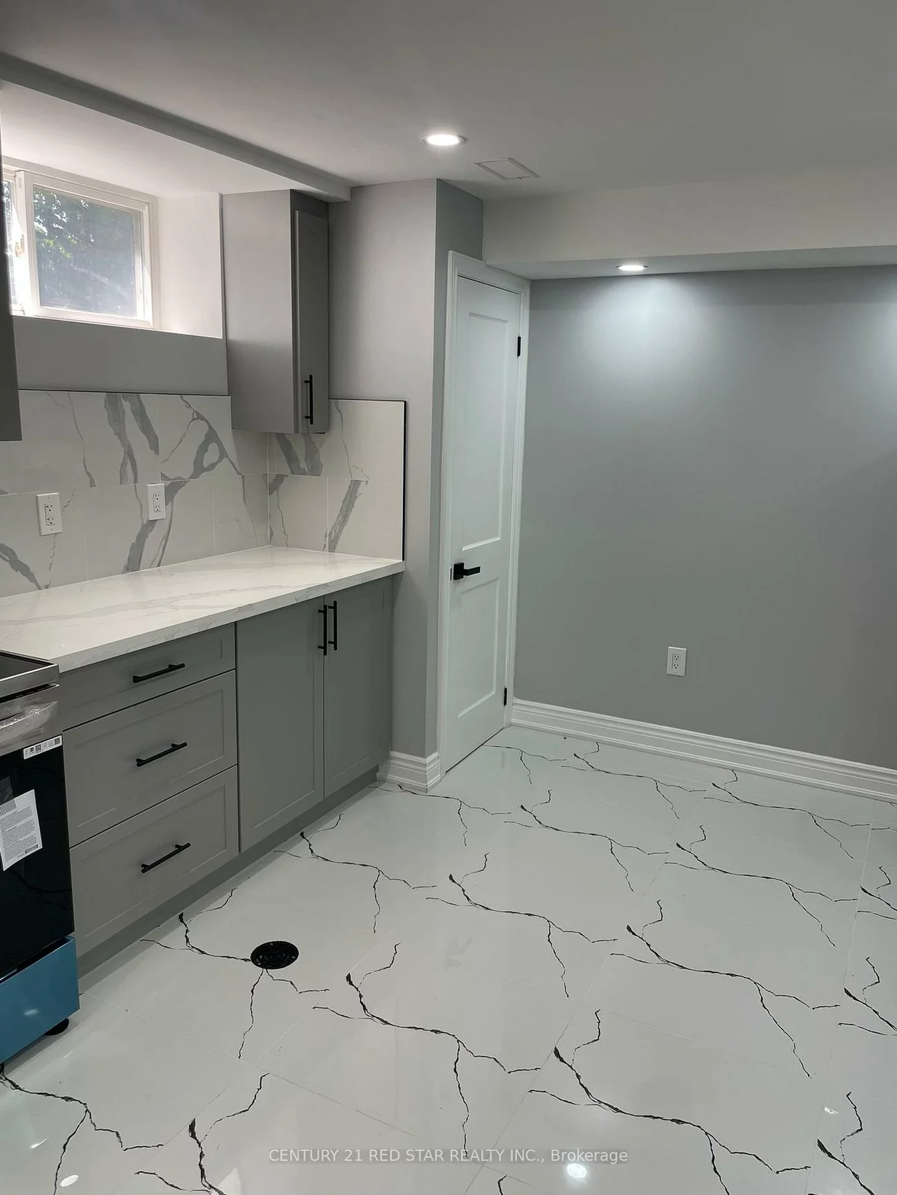 1448, Willowdown, 1017 - SW Southwest, Oakville
