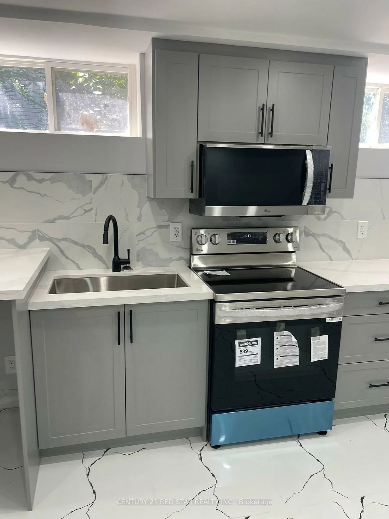 1448, Willowdown, 1017 - SW Southwest, Oakville