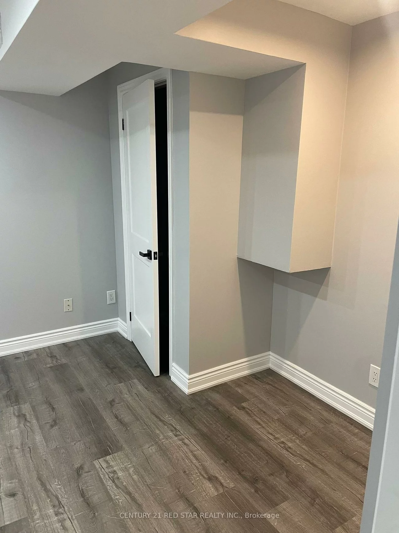 1448, Willowdown, 1017 - SW Southwest, Oakville