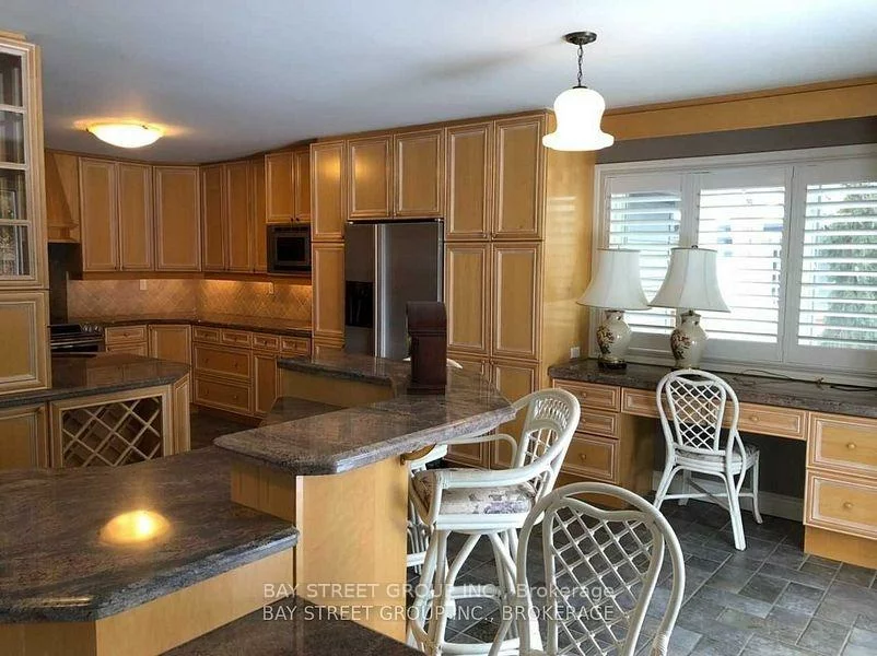 1523, Duncan, 1011 - MO Morrison, Oakville