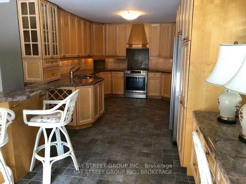 1523, Duncan, 1011 - MO Morrison, Oakville