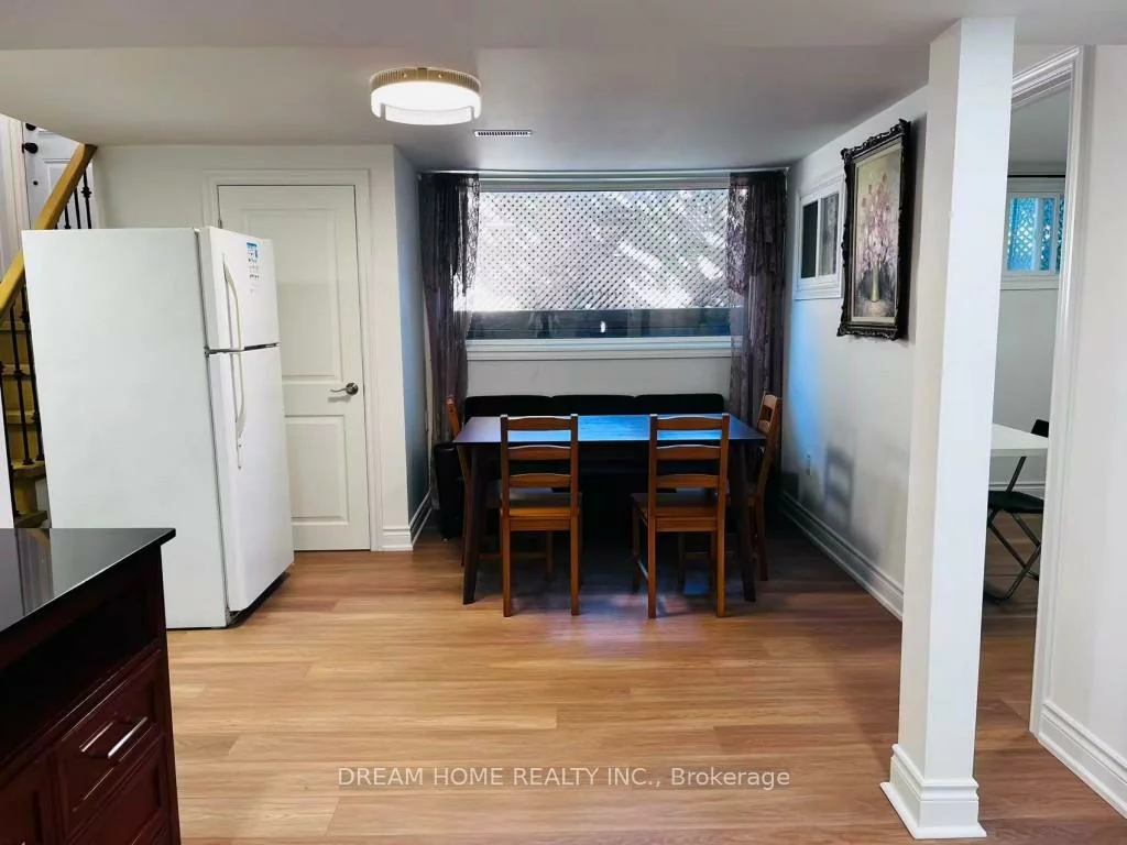 367, Yale, 1020 - WO West, Oakville
