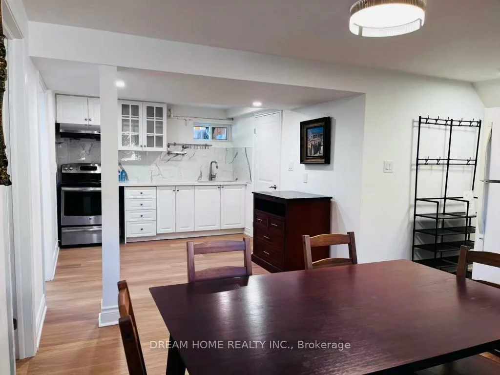 367, Yale, 1020 - WO West, Oakville