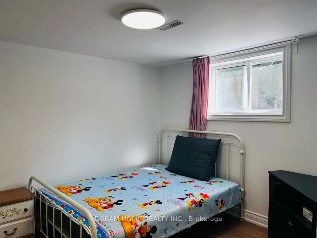 367, Yale, 1020 - WO West, Oakville