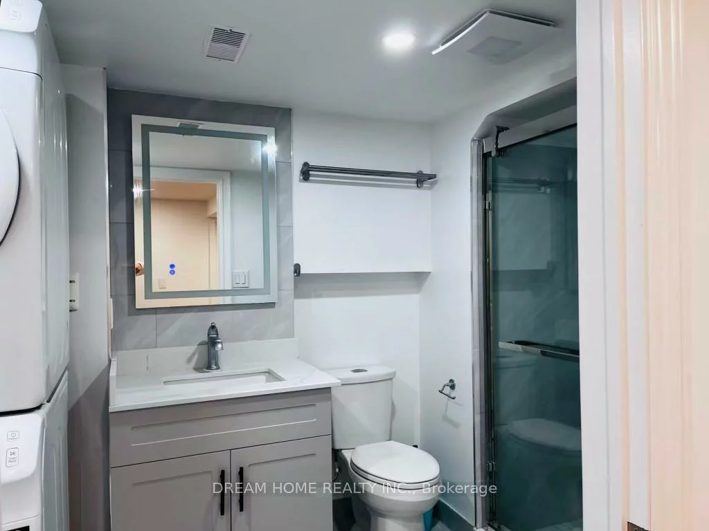 367, Yale, 1020 - WO West, Oakville