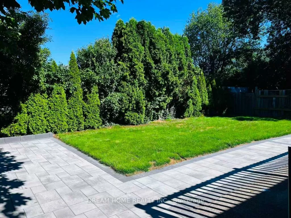 367, Yale, 1020 - WO West, Oakville