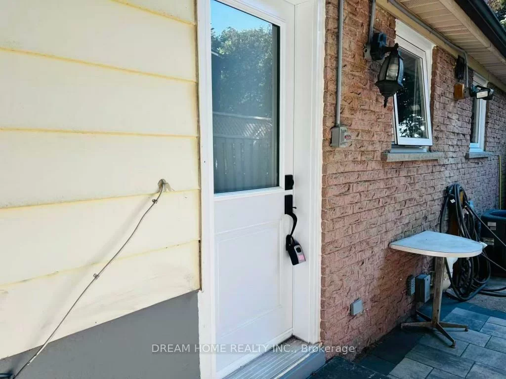 367, Yale, 1020 - WO West, Oakville