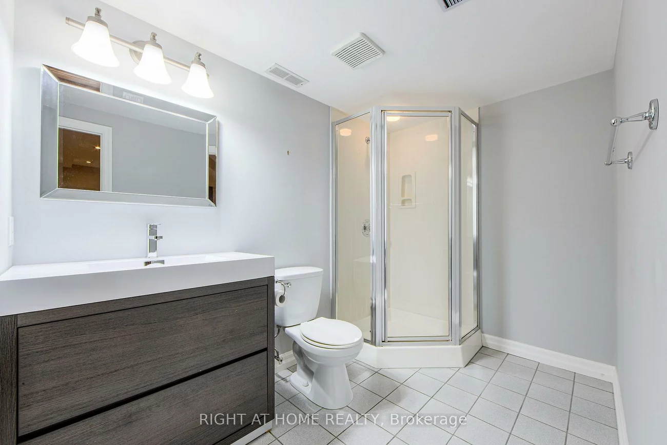 1020, Roxborough, 1007 - GA Glen Abbey, Oakville