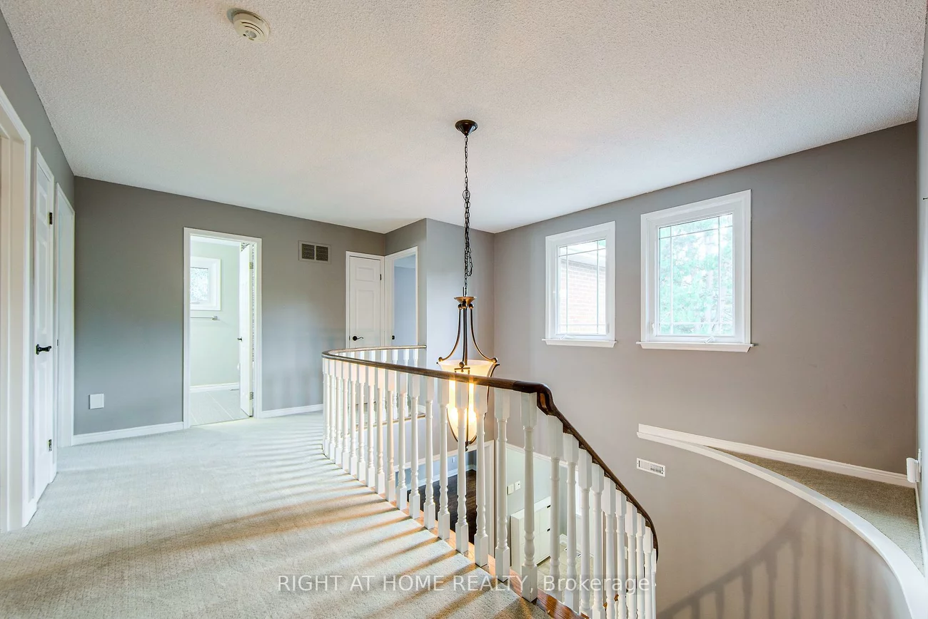 1020, Roxborough, 1007 - GA Glen Abbey, Oakville