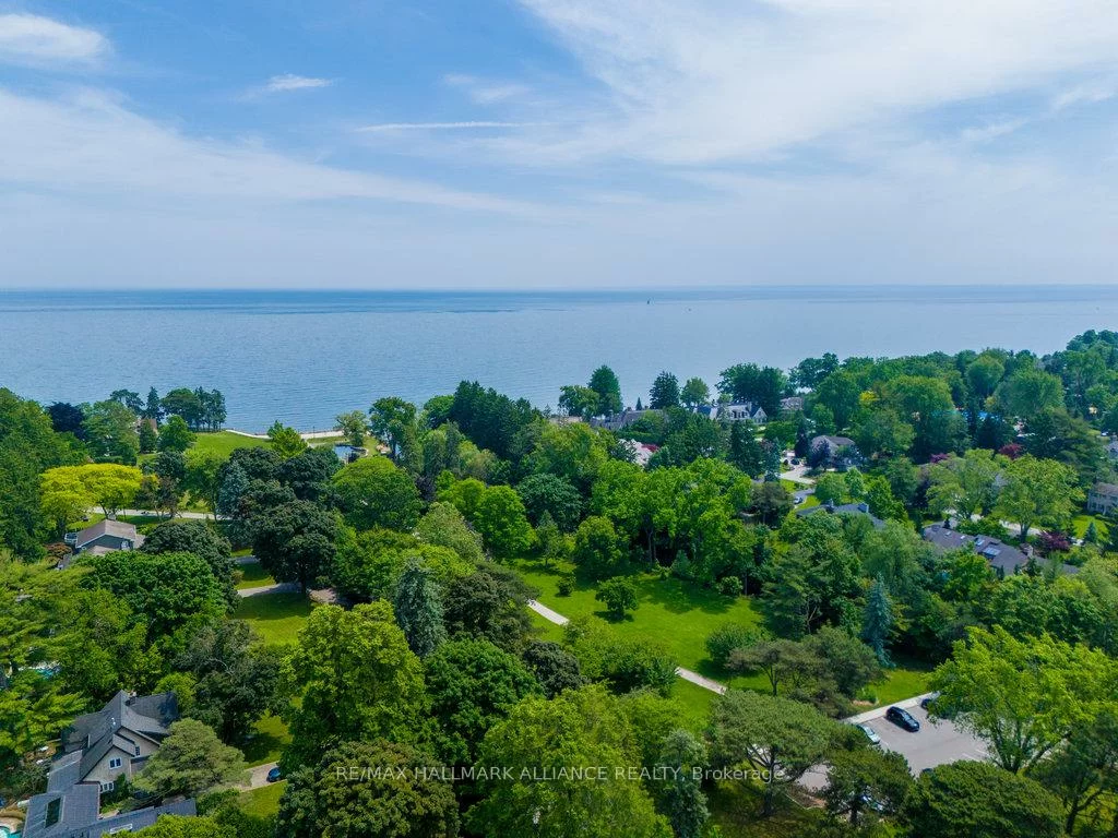 1316, Cambridge, 1011 - MO Morrison, Oakville