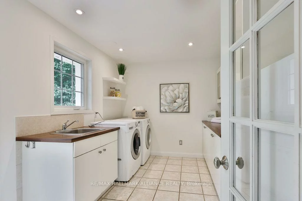 1316, Cambridge, 1011 - MO Morrison, Oakville